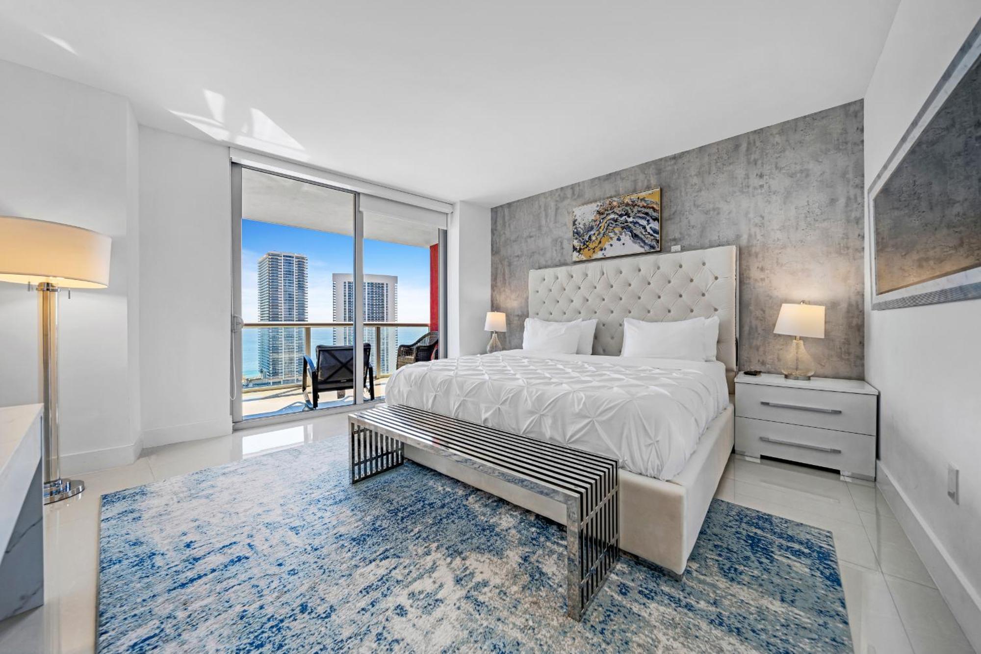Resort-Style Living With Direct Ocean Views - 3Br Beauty Hallandale Beach Bagian luar foto